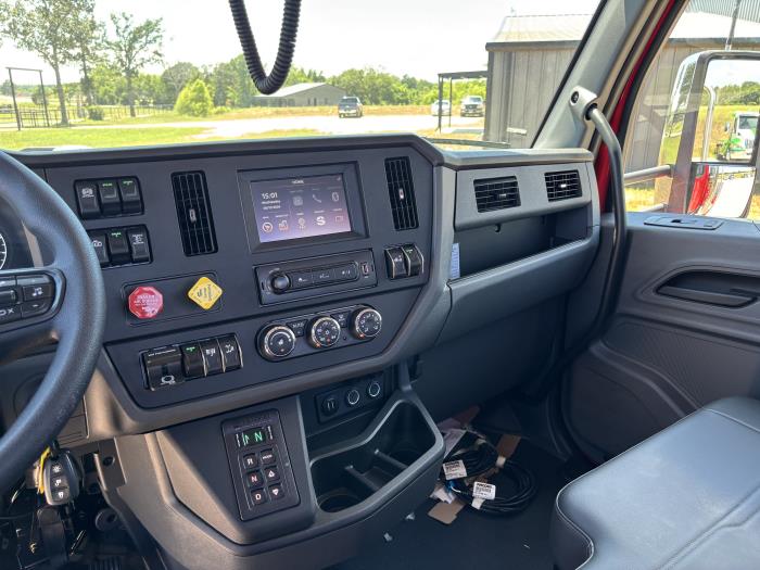 2026 Peterbilt 537-13