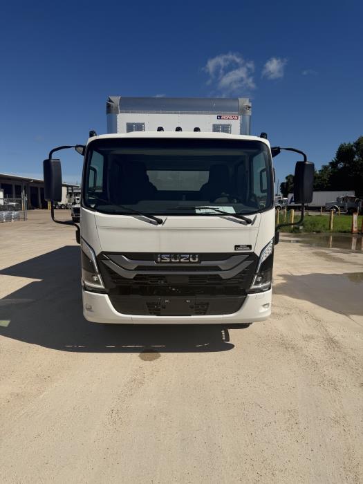 2026 Isuzu NPR-HD-2