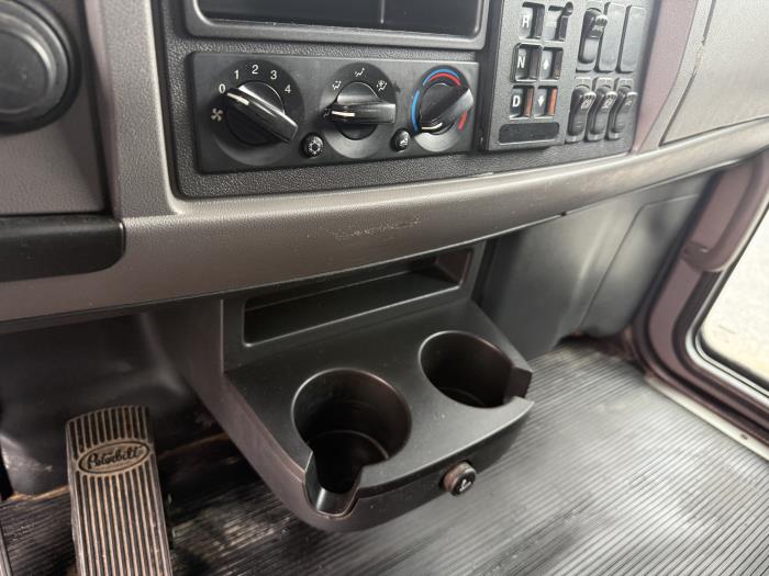 2020 Peterbilt 337-6