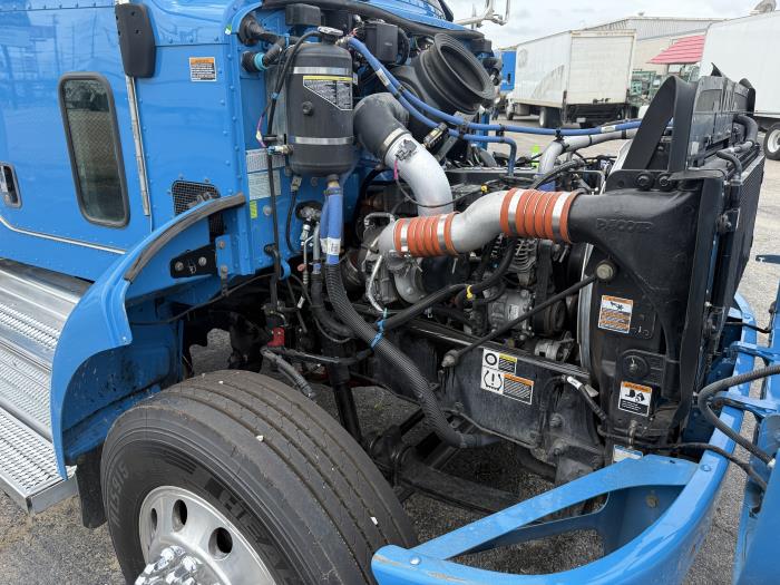 2020 Peterbilt 337-22