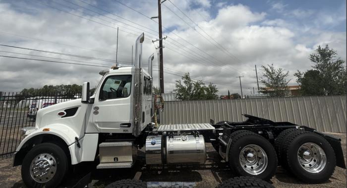 2027 Peterbilt 567-2