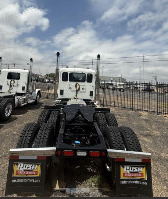 2027 Peterbilt 567-4