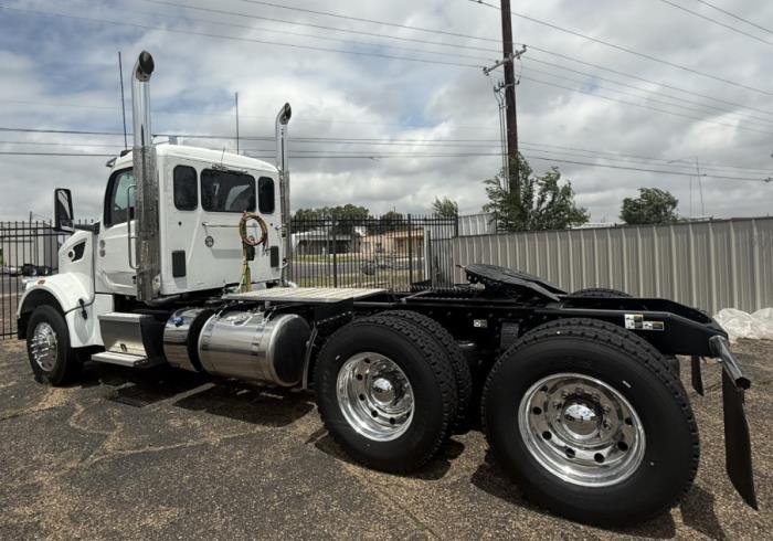 2027 Peterbilt 567-5