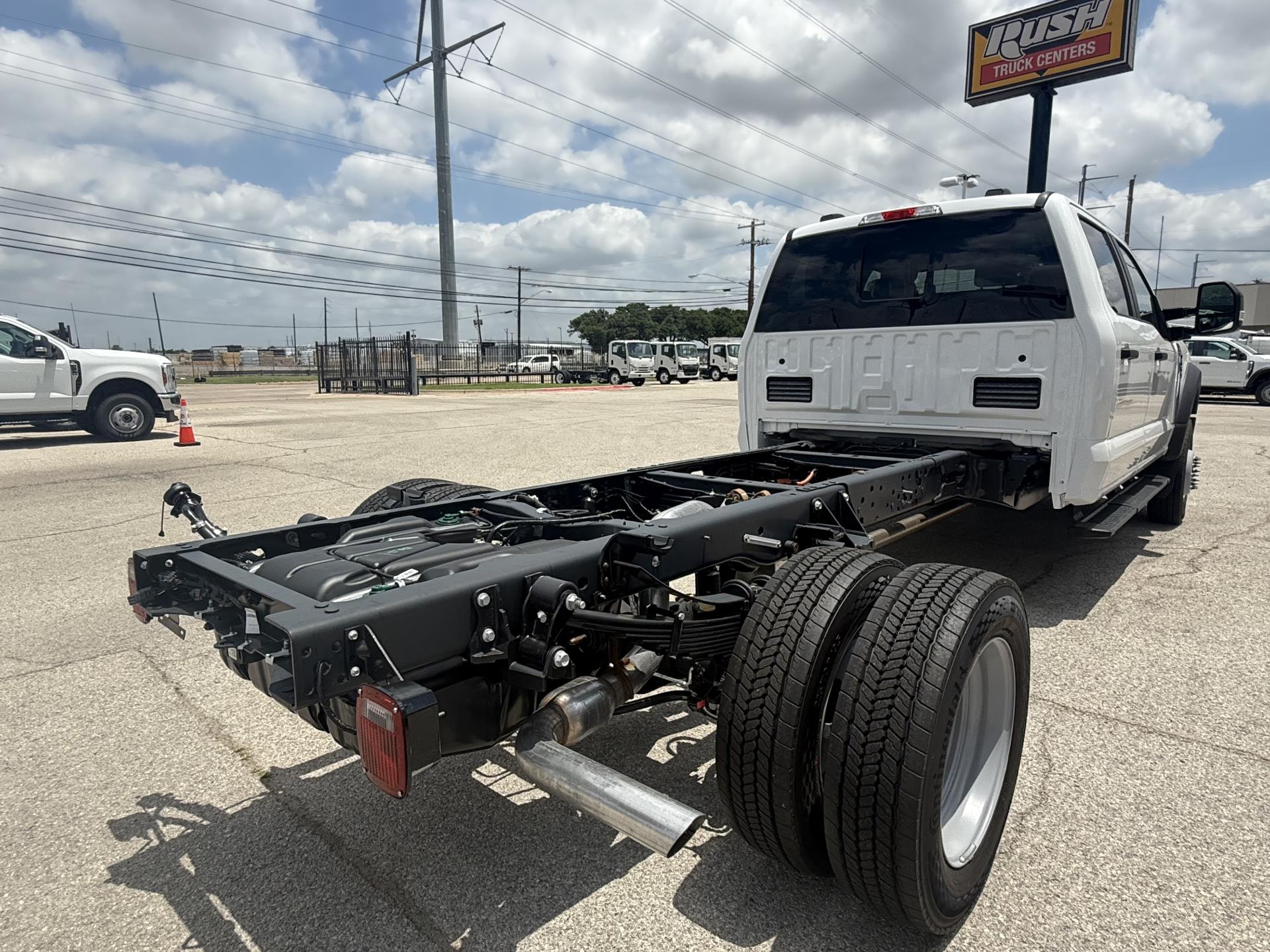 New 2026 Ford F-550 - photo 7