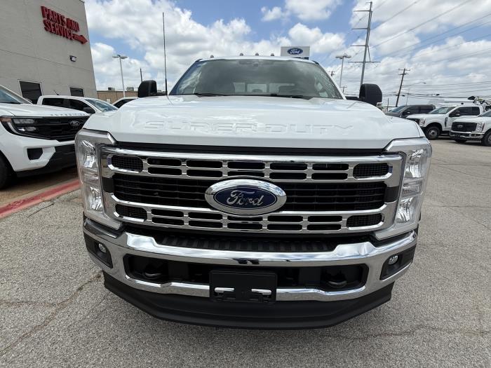 2026 Ford F-550-7
