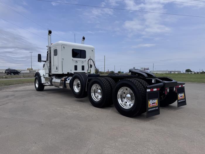 2027 Peterbilt 567-2