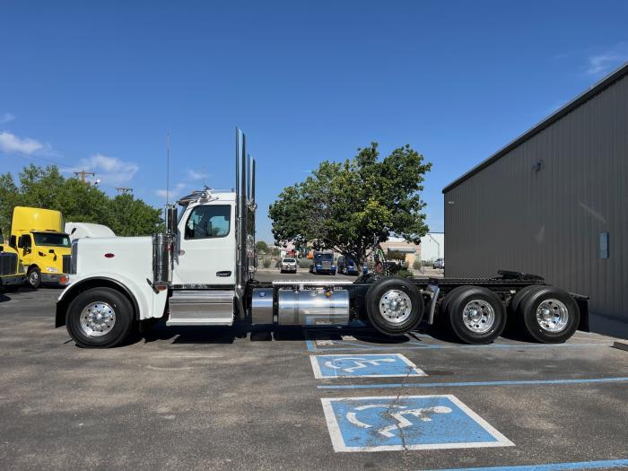 2027 Peterbilt 589-1