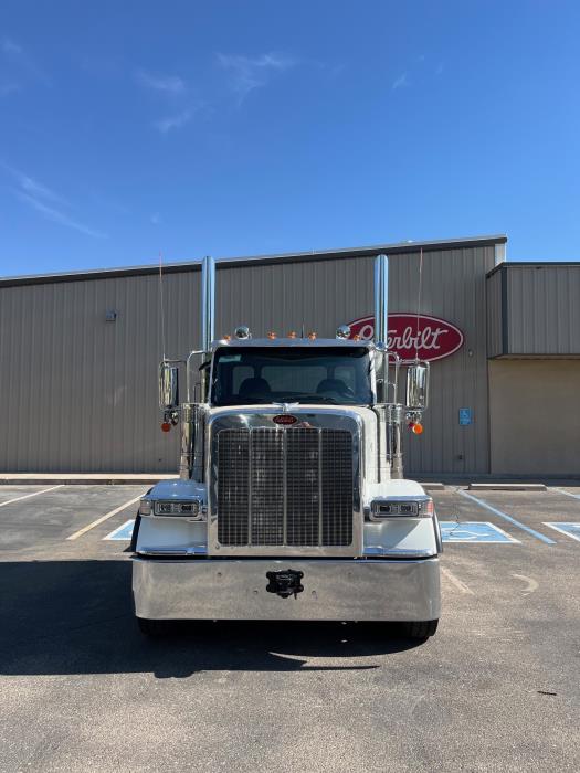 2027 Peterbilt 589-6
