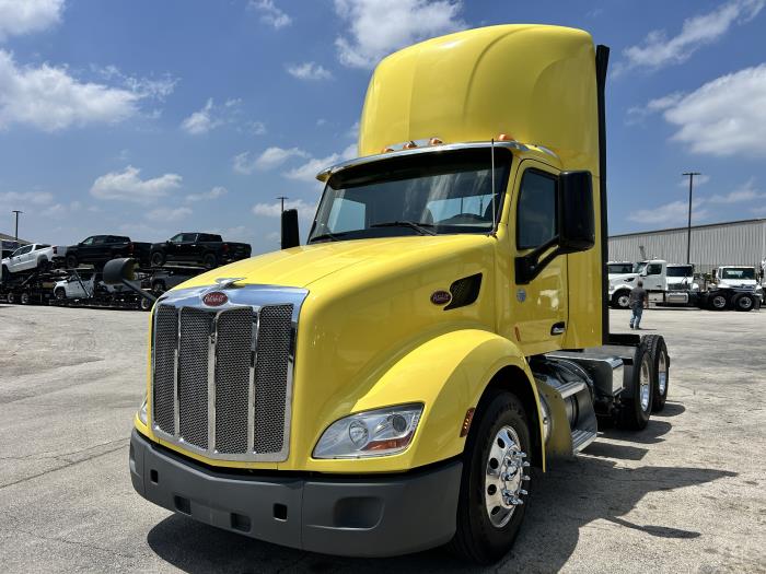 2021 Peterbilt 579-1