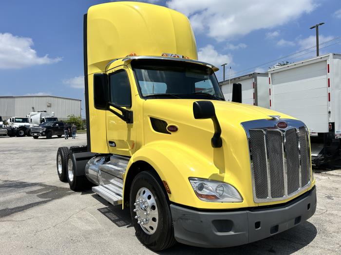 2021 Peterbilt 579-2