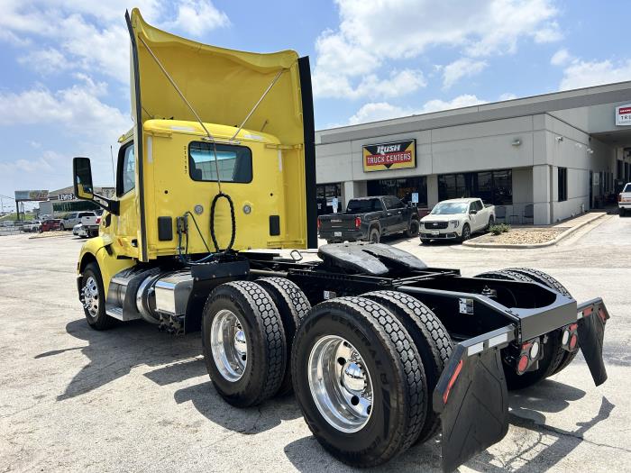 2021 Peterbilt 579-5