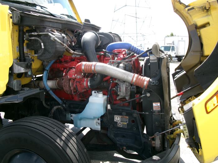 2023 Peterbilt 579-8