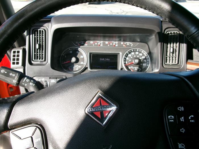 2025 International LT625-8