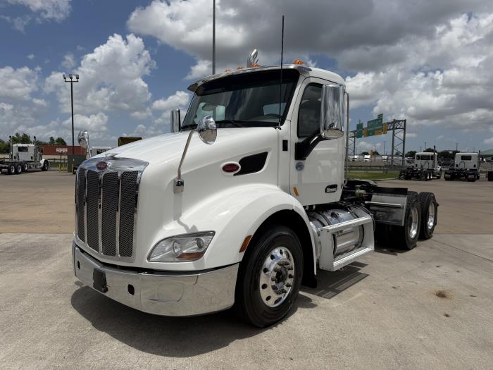 2021 Peterbilt 579-1