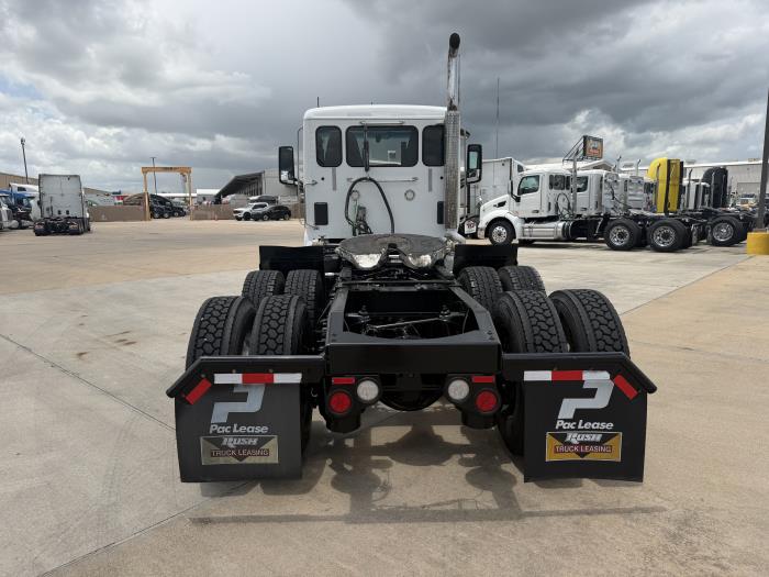 2021 Peterbilt 579-4
