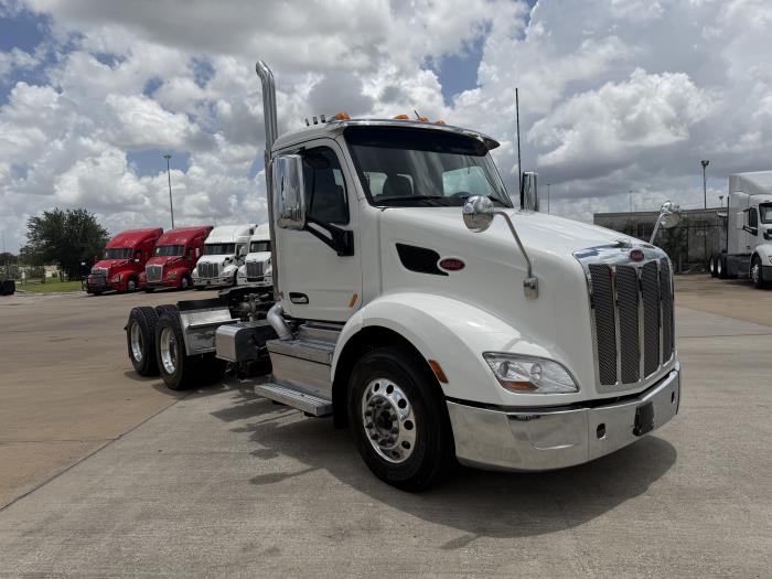 2021 Peterbilt 579-7