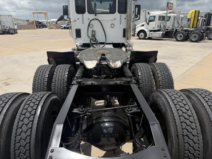 2021 Peterbilt 579-13