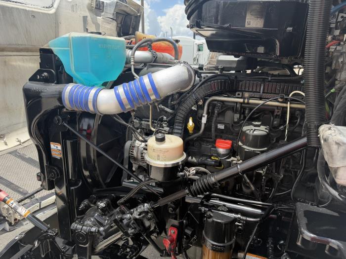 2021 Peterbilt 579-17