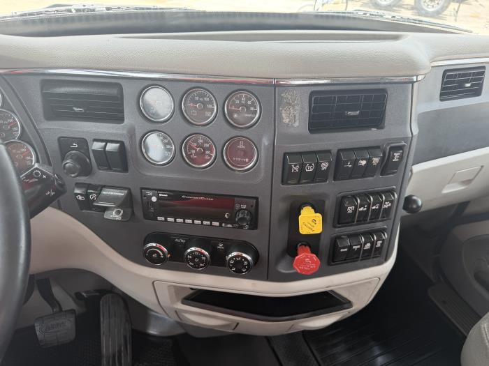 2021 Peterbilt 579-29