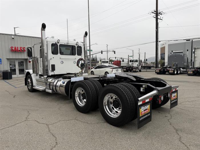 2027 Peterbilt 589-7