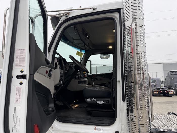 2027 Peterbilt 589-19