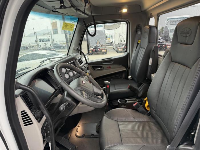 2027 Peterbilt 589-20