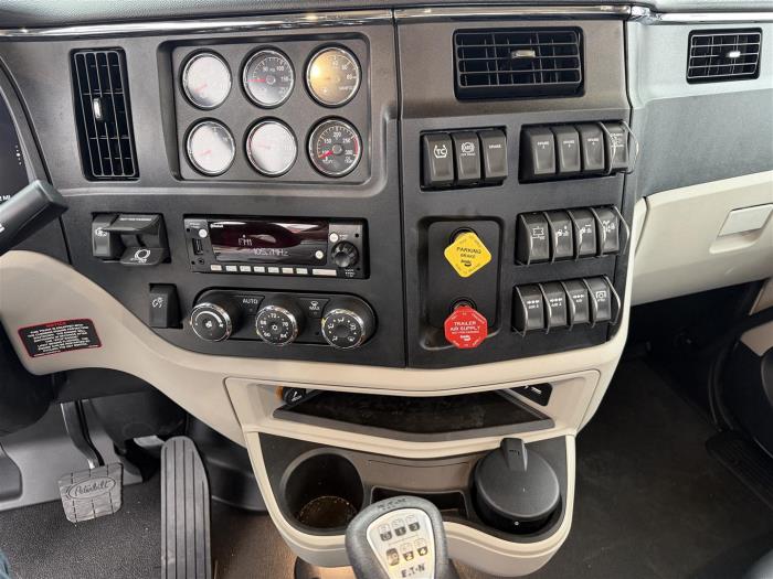 2027 Peterbilt 589-26