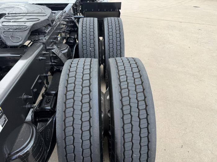 2021 Peterbilt 567-11