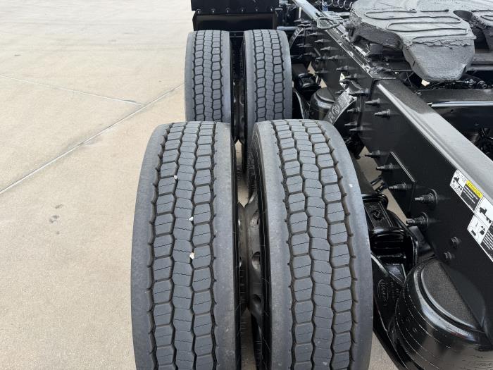 2021 Peterbilt 567-12