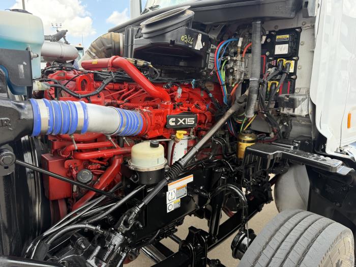 2021 Peterbilt 567-15