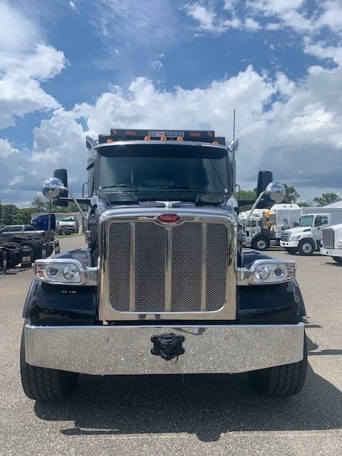 2027 Peterbilt 567-3