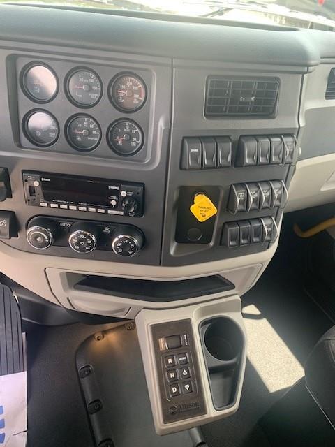 2027 Peterbilt 567-15
