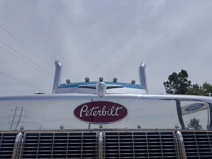 2027 Peterbilt 589-9