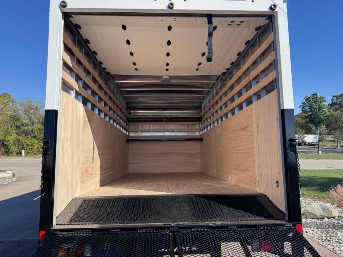 2026 Isuzu NPR-HD-6