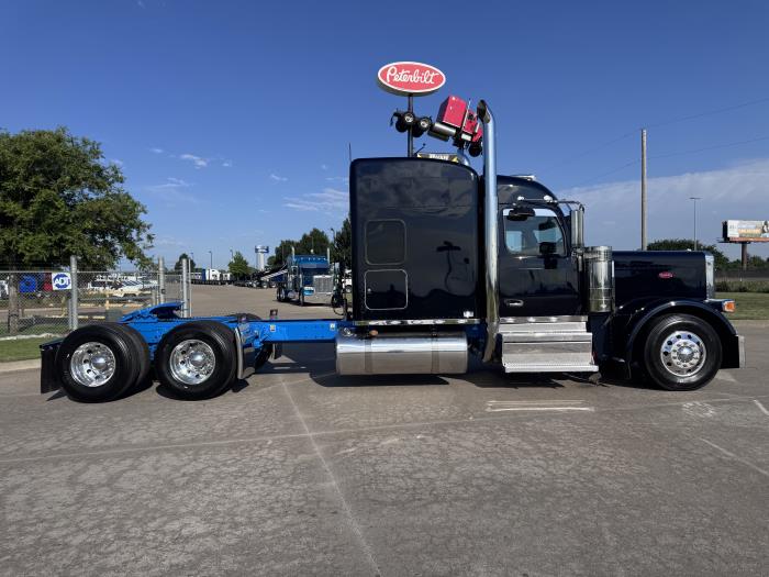 2027 Peterbilt 589-5