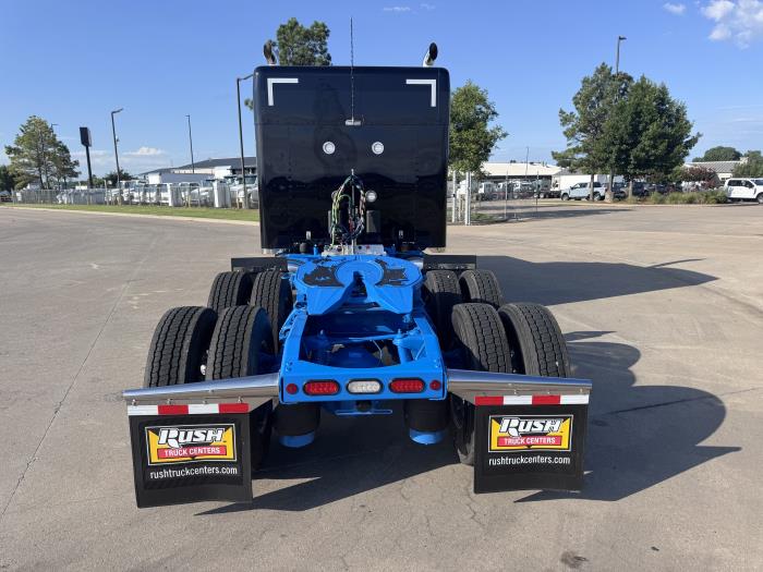 2027 Peterbilt 589-8