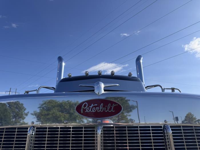 2027 Peterbilt 589-9