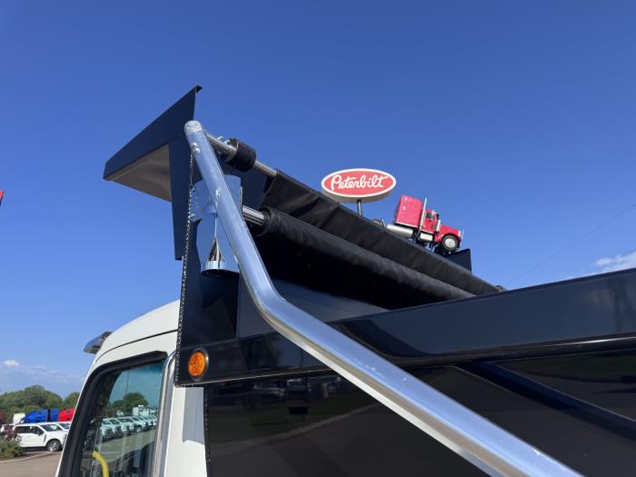 2027 Peterbilt 548-11