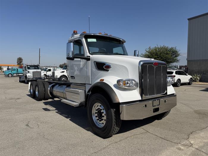 2027 Peterbilt 567-3