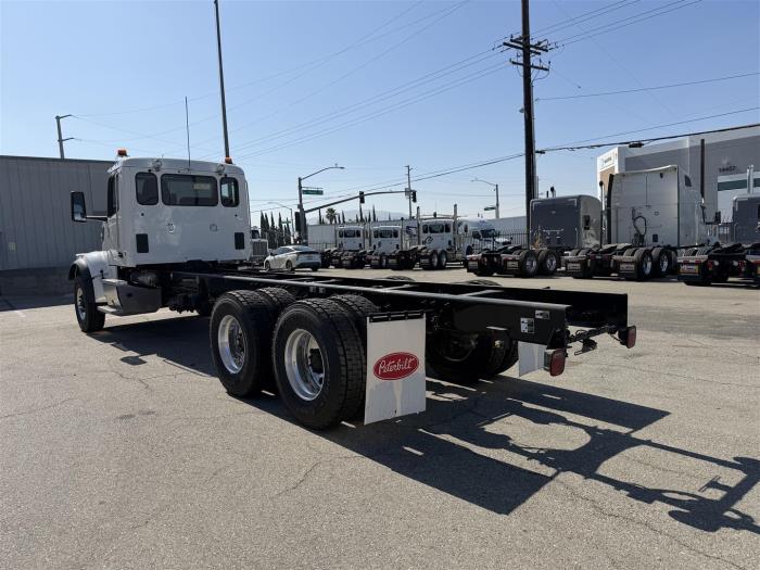 2027 Peterbilt 567-7