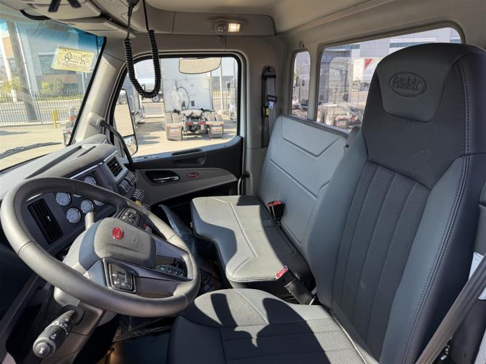 2027 Peterbilt 567-16