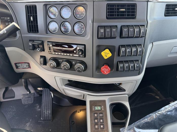 2027 Peterbilt 567-20