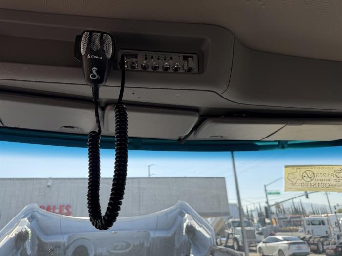2027 Peterbilt 567-21