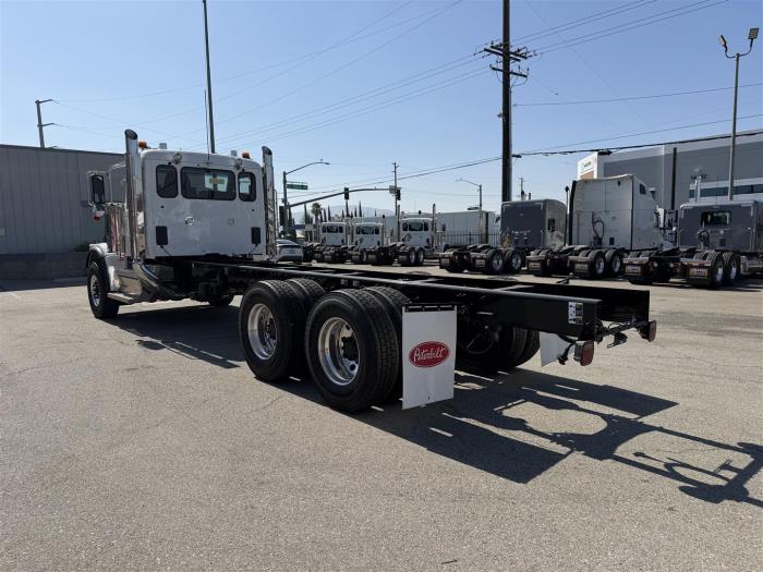 2027 Peterbilt 589-7