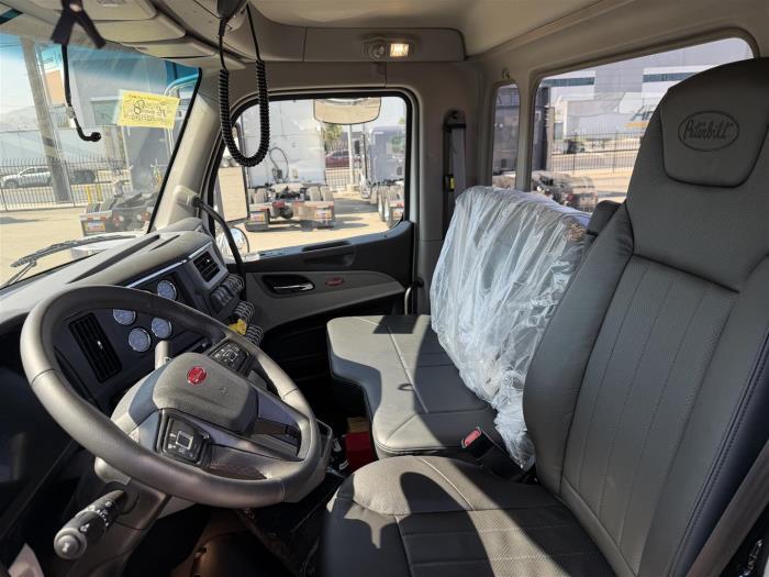 2027 Peterbilt 589-17