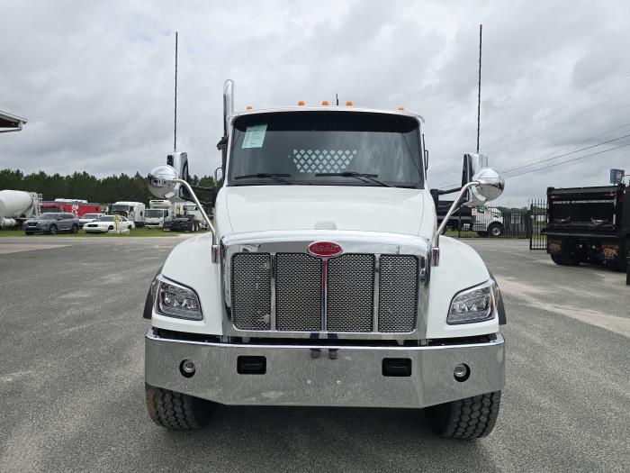 2027 Peterbilt 548-7