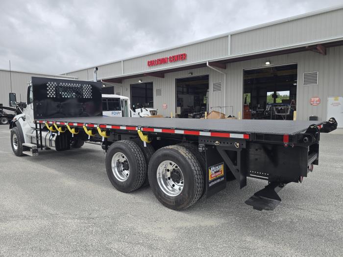 2027 Peterbilt 548-2