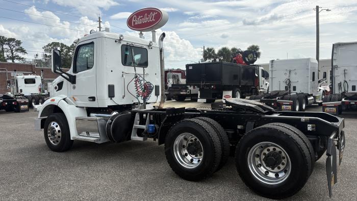 2022 Peterbilt 567-3