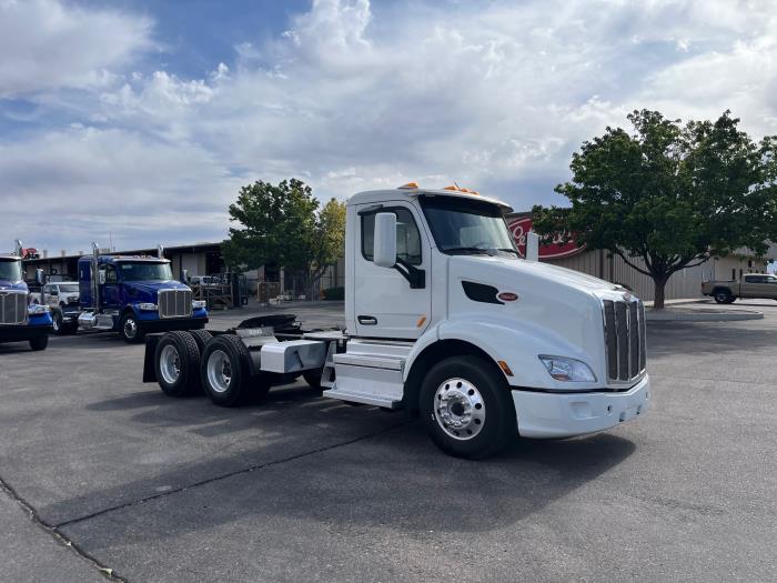 2022 Peterbilt 579-3