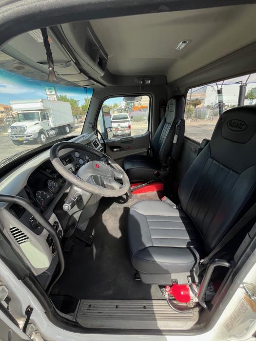 2022 Peterbilt 579-7